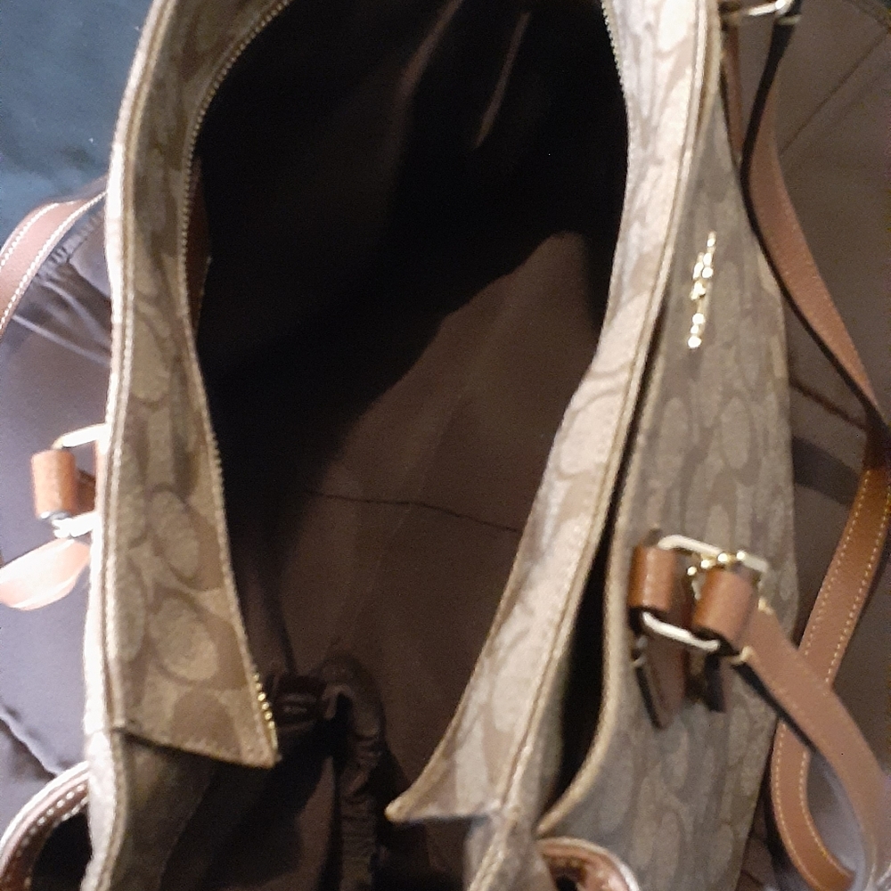 COACH Signature Baby Diaper Bag F35414 Khaki - Picture 3 of 11